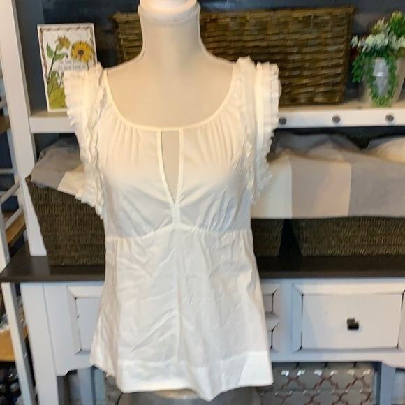 BCBGMaxAzria Tops - BCBG Maxazria‎ Cream Ruffle Sleeveless Top Sz Small